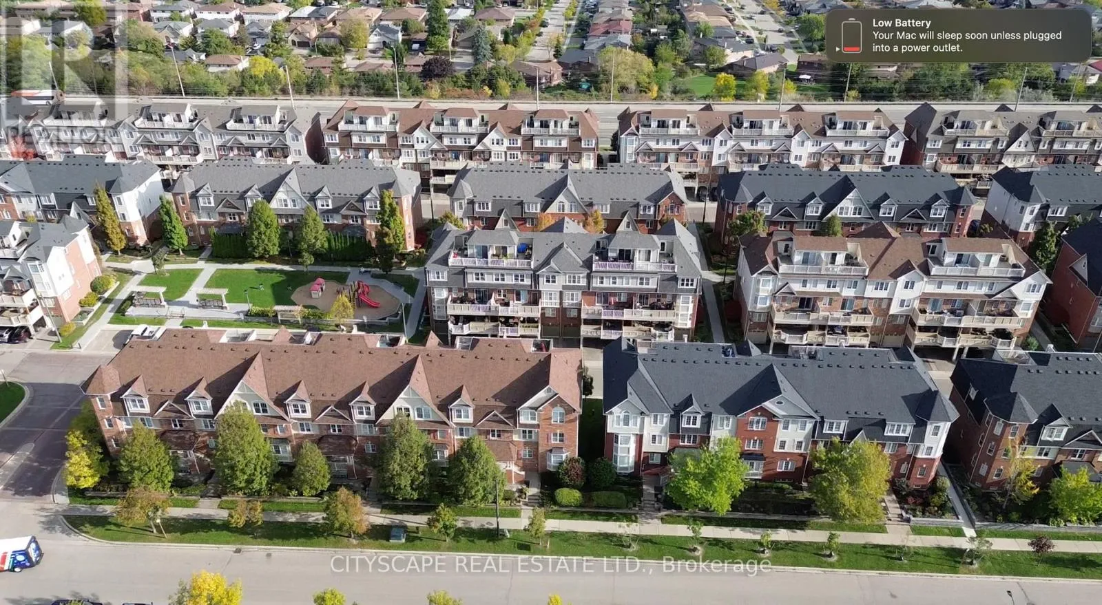 Row / Townhouse for rent: 2 - 600 Shoreline Drive, Mississauga, Ontario L5B 0A8