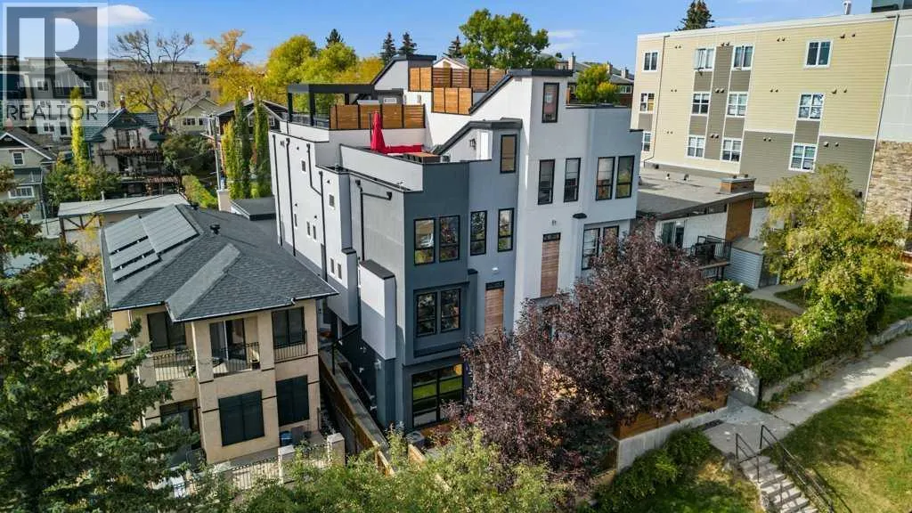 Row / Townhouse for rent: 2, 713 5 Street Ne, Calgary, Alberta T2E 3W7