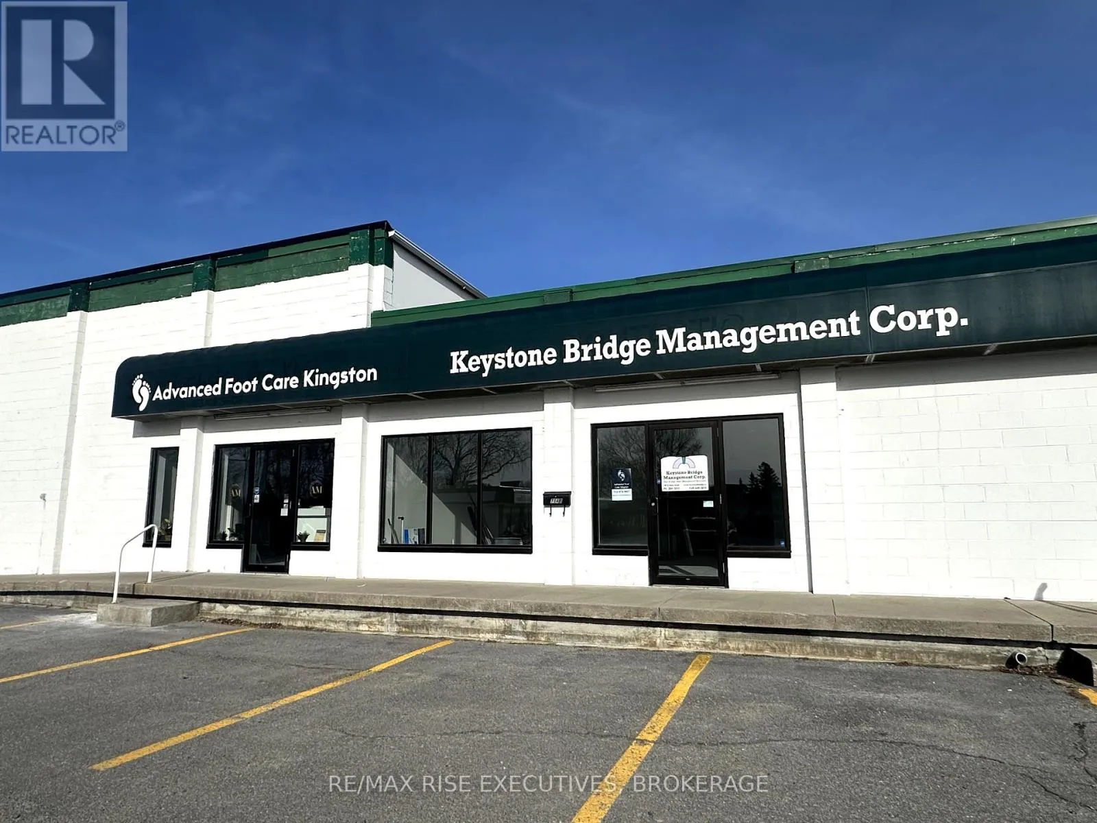 Offices for rent: 2 - 714 Front Road, Kingston, Ontario K7M 4L5