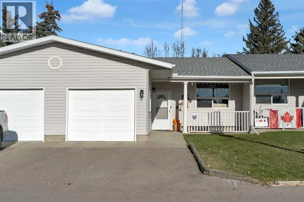 Duplex for rent: 2, 717 Centre Street, Vulcan, Alberta T0L 2B0