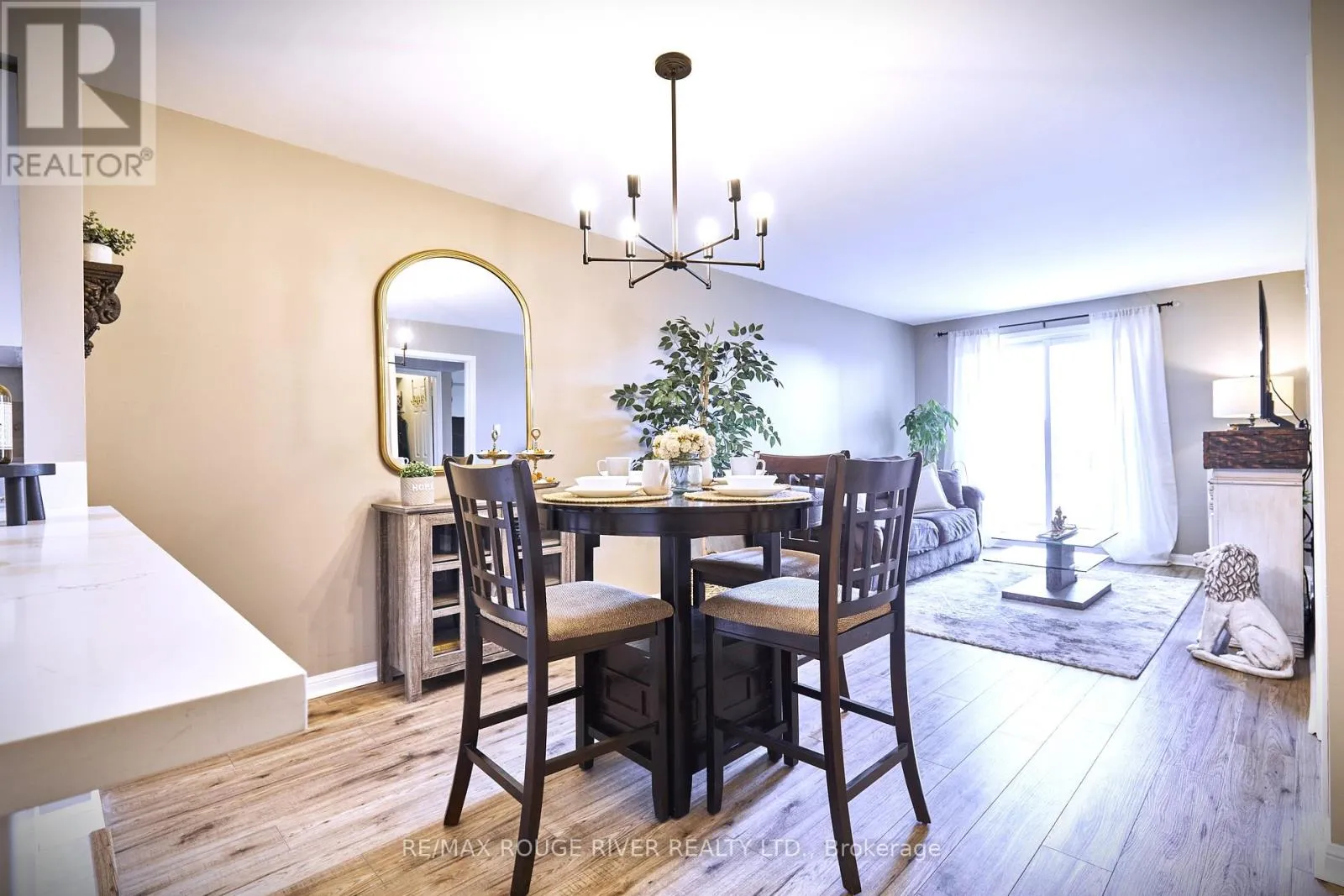 Apartment for rent: 2 - 72 Petra Way, Whitby, Ontario L1R 0A3