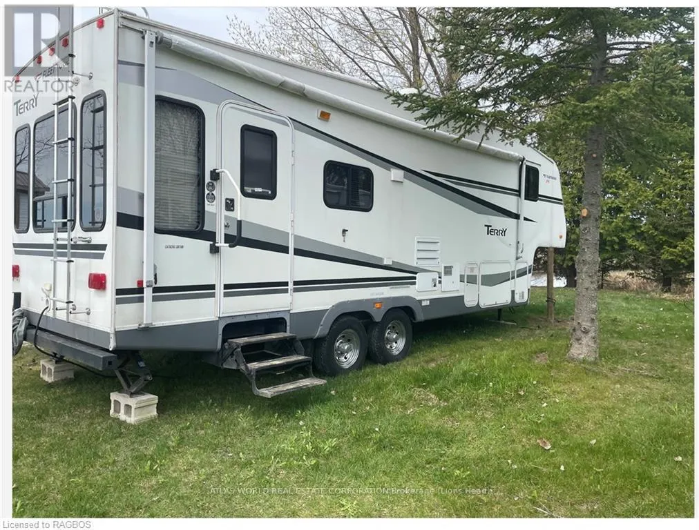 Mobile Home for rent: 2 - 9 Tamarac Road, Northern Bruce Peninsula, Ontario N0H 2R0