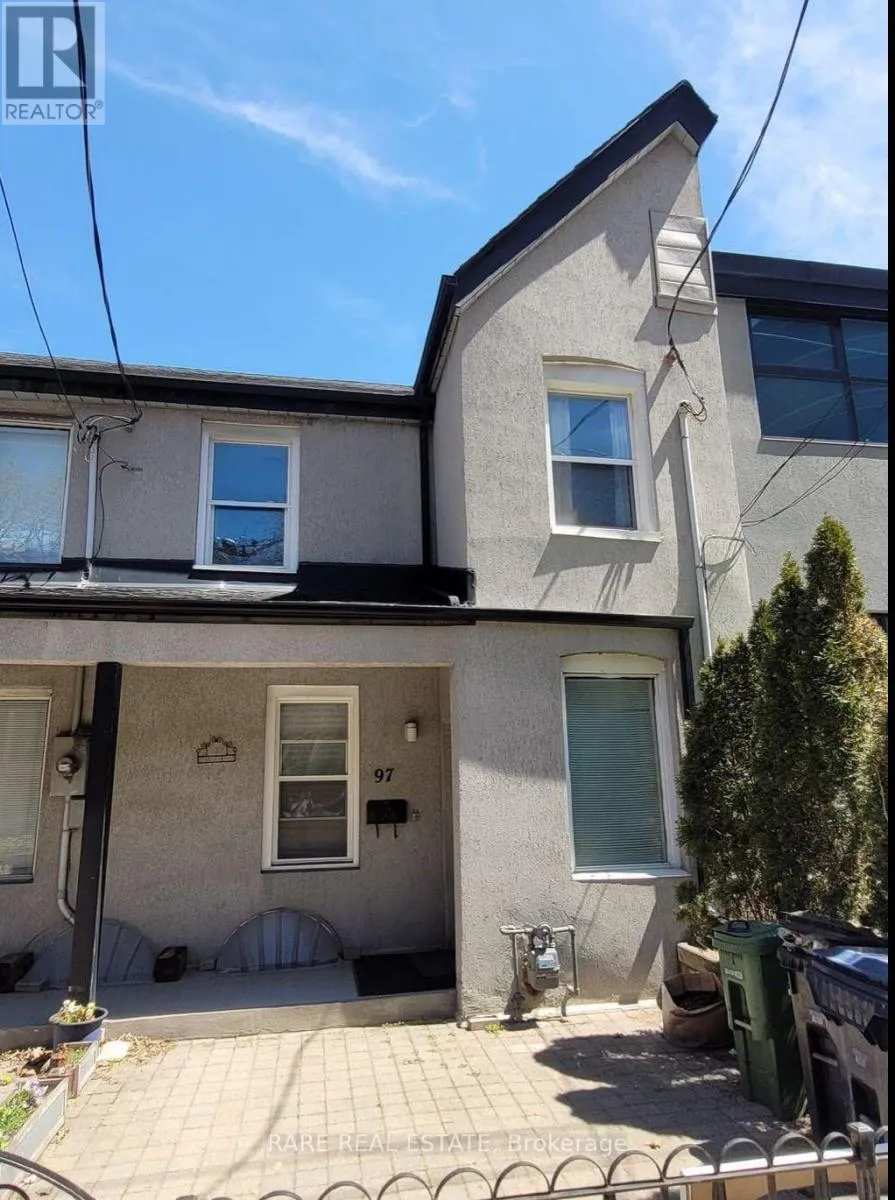 Row / Townhouse for rent: 2 - 97 Trinity Street, Toronto, Ontario M5A 3C7