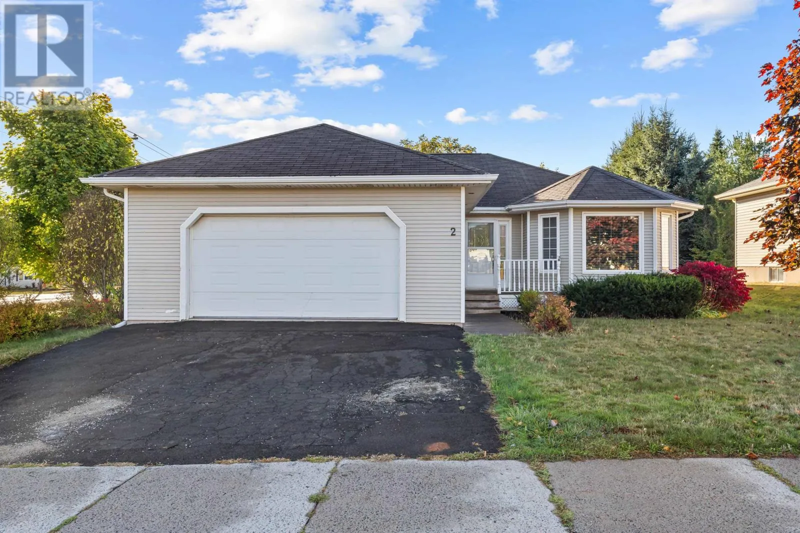 House for rent: 2 Commonwealth Avenue, Charlottetown, Prince Edward Island C1E 2E9