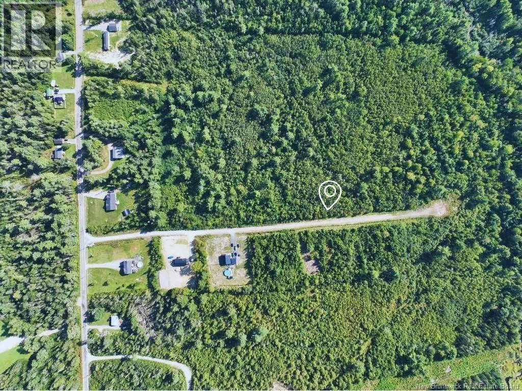 2 Crest Avenue, Heathland, New Brunswick E3L 5C1