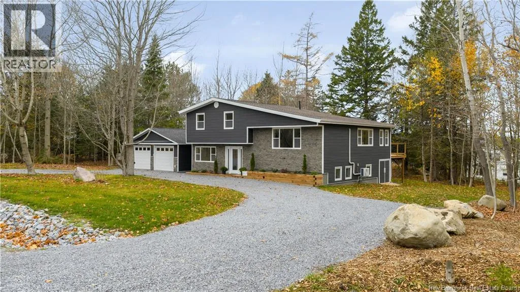 2 Ian Crescent, Rothesay, New Brunswick E2E 5P9