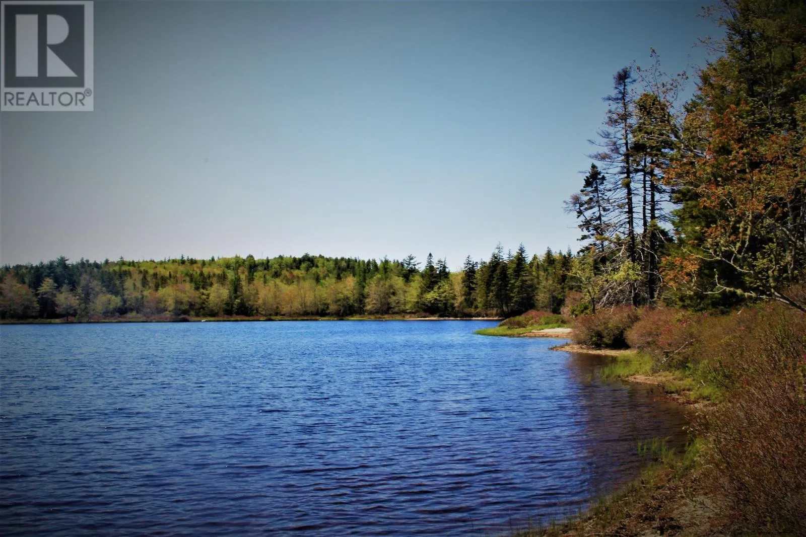 2 Laconia Road, Lunenburg, Nova Scotia B4V 5V9