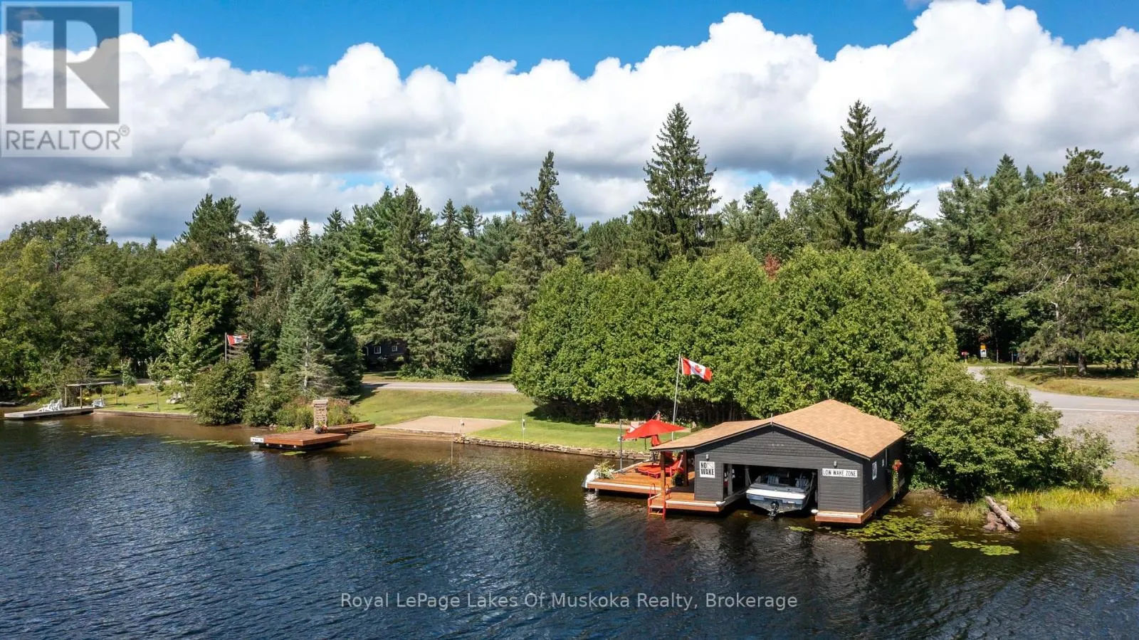 House for rent: 2 Leslie Drive W, Bracebridge), Ontario P1L 1W8