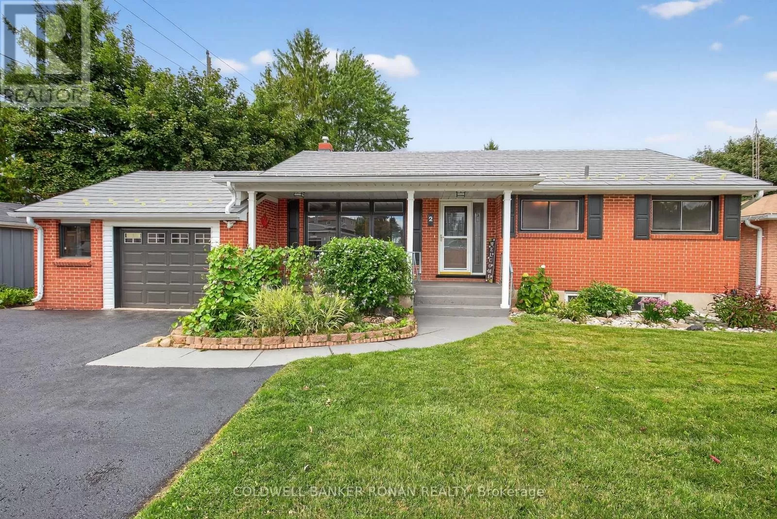 House for rent: 2 Lionel Stone Avenue E, New Tecumseth, Ontario L0G 1W0