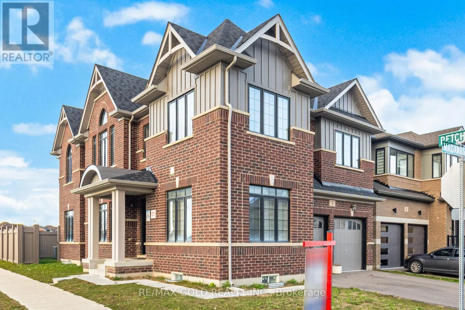 House for rent: 2 Madawaska Road, Caledon, Ontario L7C 4J8