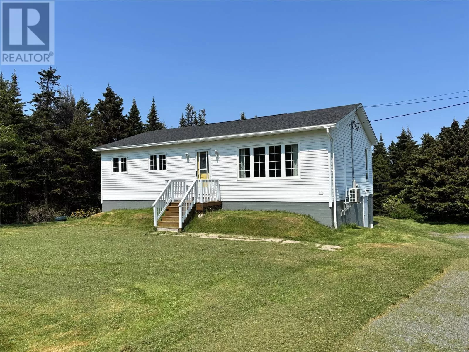 House for rent: 2 Main Highway, Northern Bay, Newfoundland & Labrador A0A 3B0