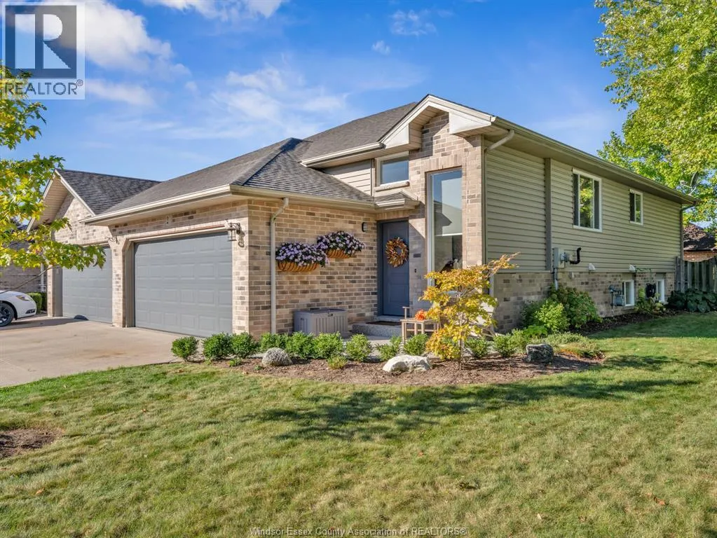 House for rent: 2 Normandy Avenue, Kingsville, Ontario N9Y 4B9