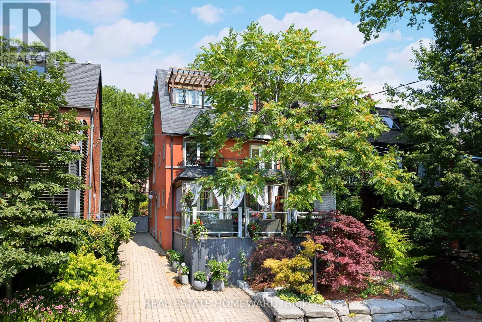 House for rent: 2 Park Avenue, Toronto, Ontario M4E 1B6