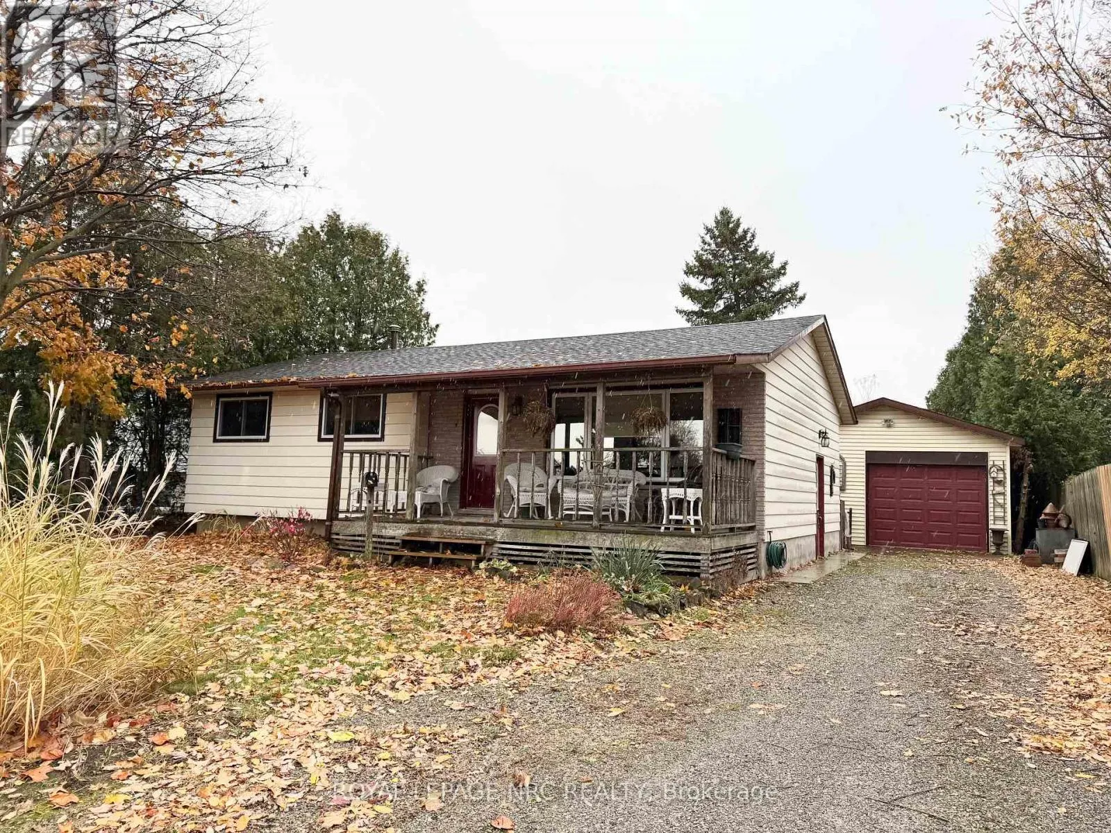 House for rent: 2 Pioneer Village Crescent, Thorold, Ontario L2V 4J8