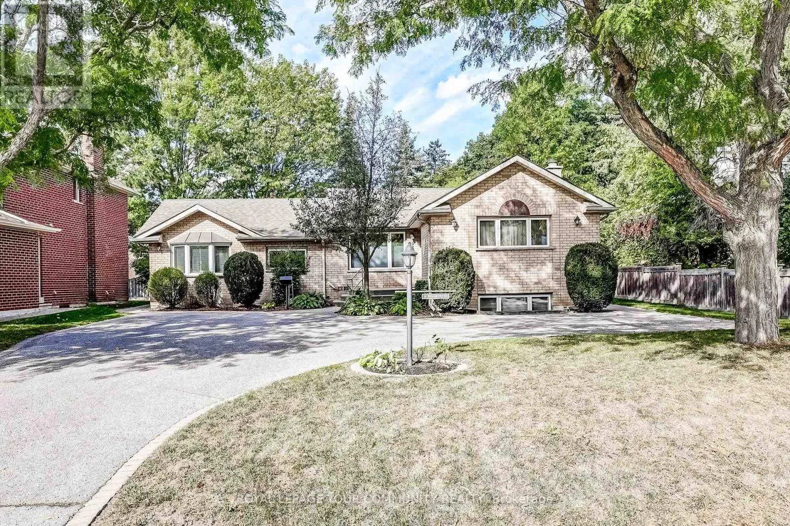 House for rent: 2 Rougecrest Drive, Markham, Ontario L3P 3B6