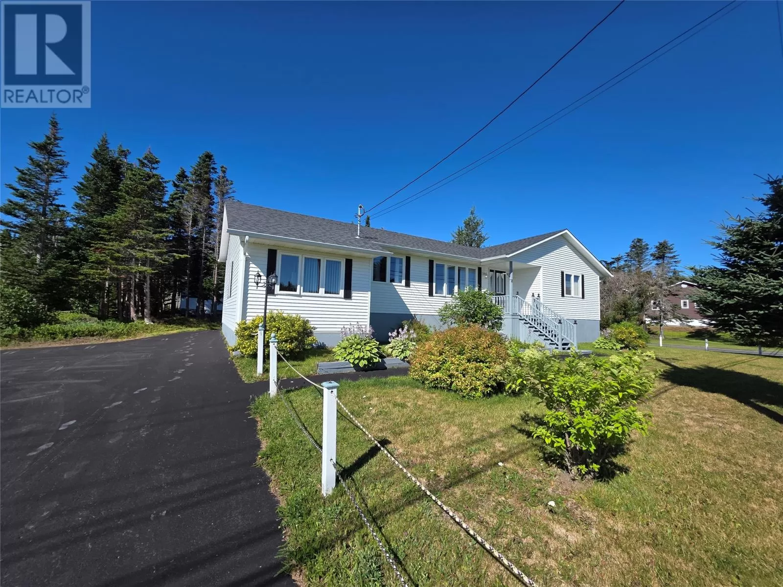 House for rent: 2 Sharpe's Lane, Twillingate, Newfoundland & Labrador A0G 4M0