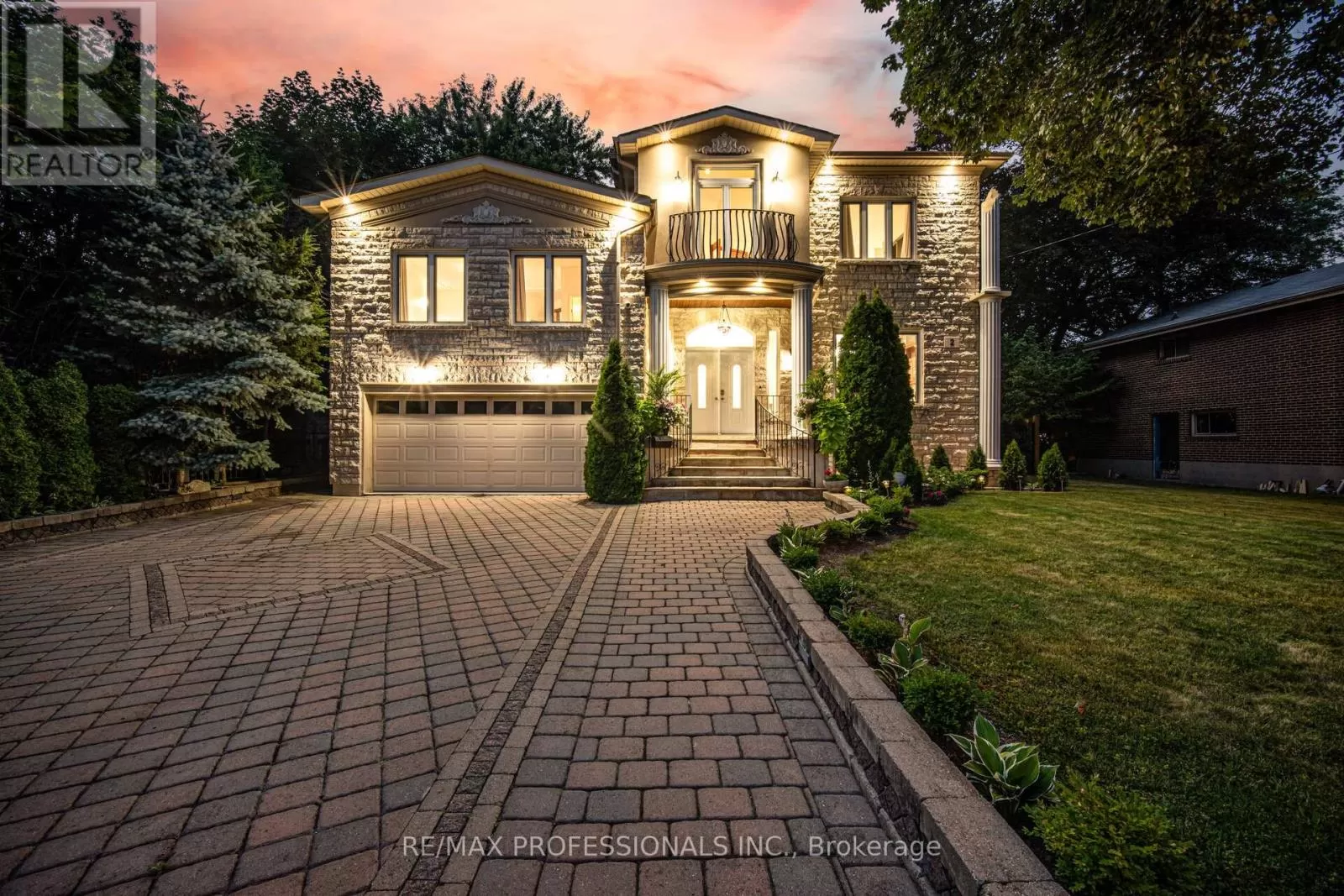 House for rent: 2 The Keanegate, Toronto, Ontario M9B 2B4