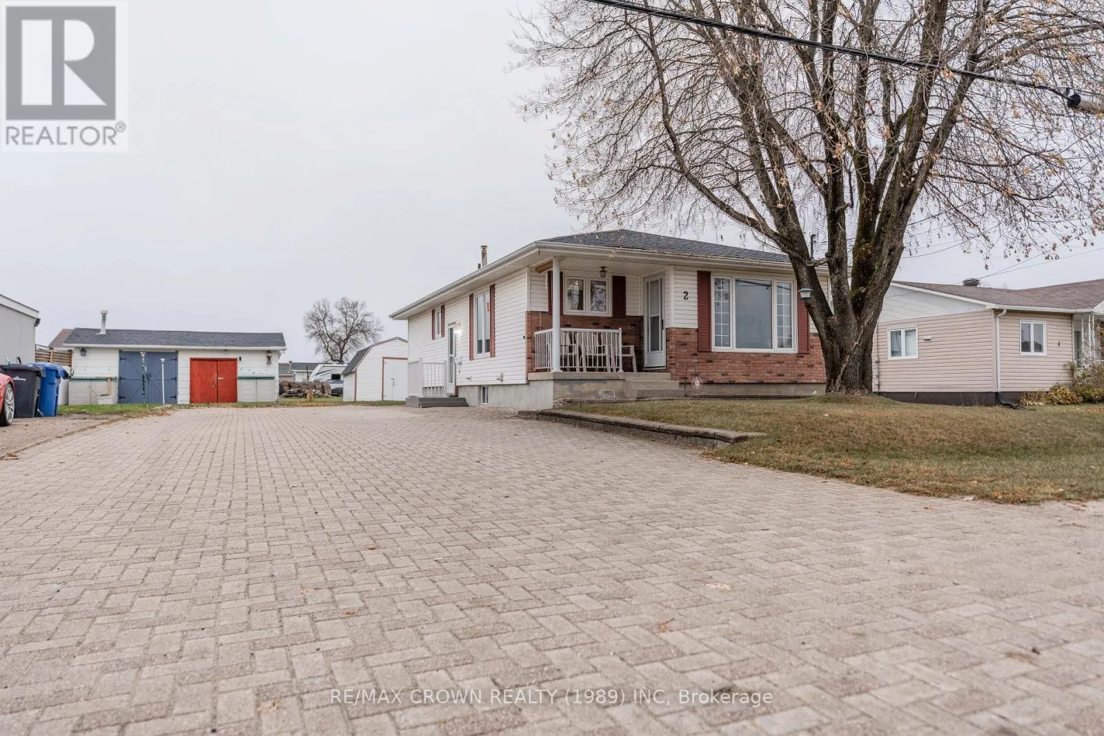 House for rent: 2 Vanier Street, Kapuskasing, Ontario P5N 2P3