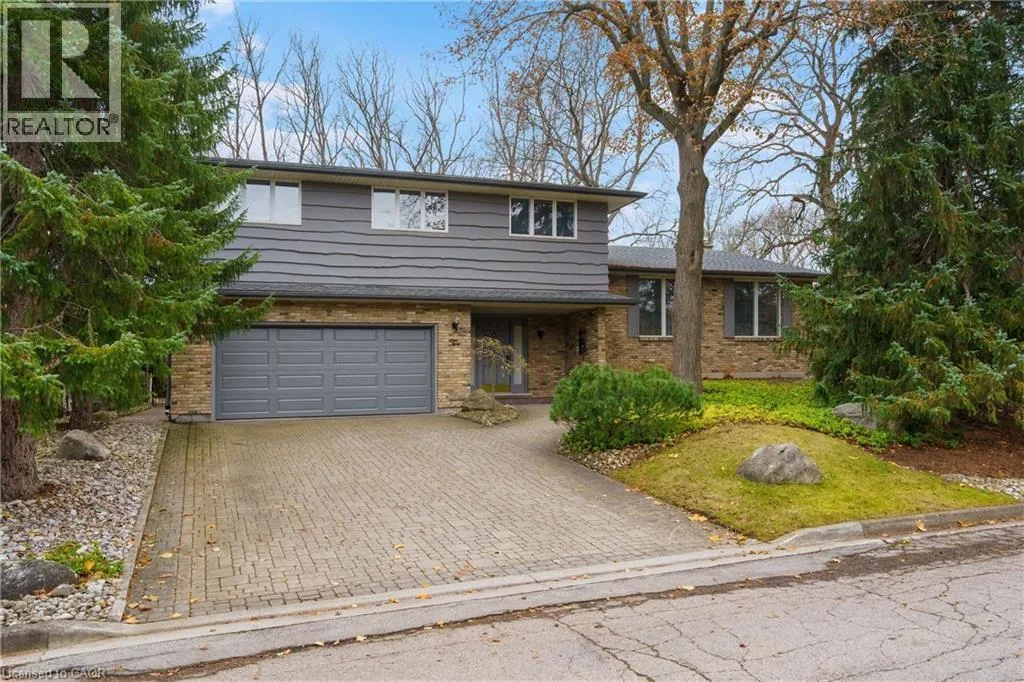 House for rent: 2 Walnut Grove, Dundas, Ontario L9H 3M4