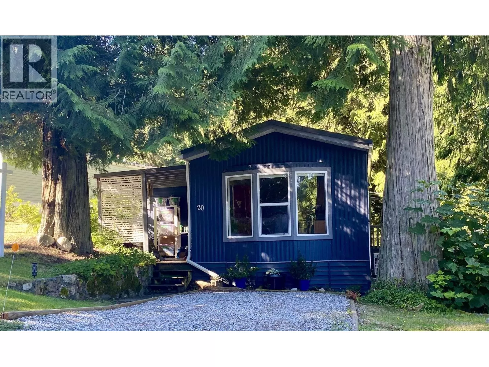 Mobile Home for rent: 20 1416 North Road, Gibsons, British Columbia V0N 1V1