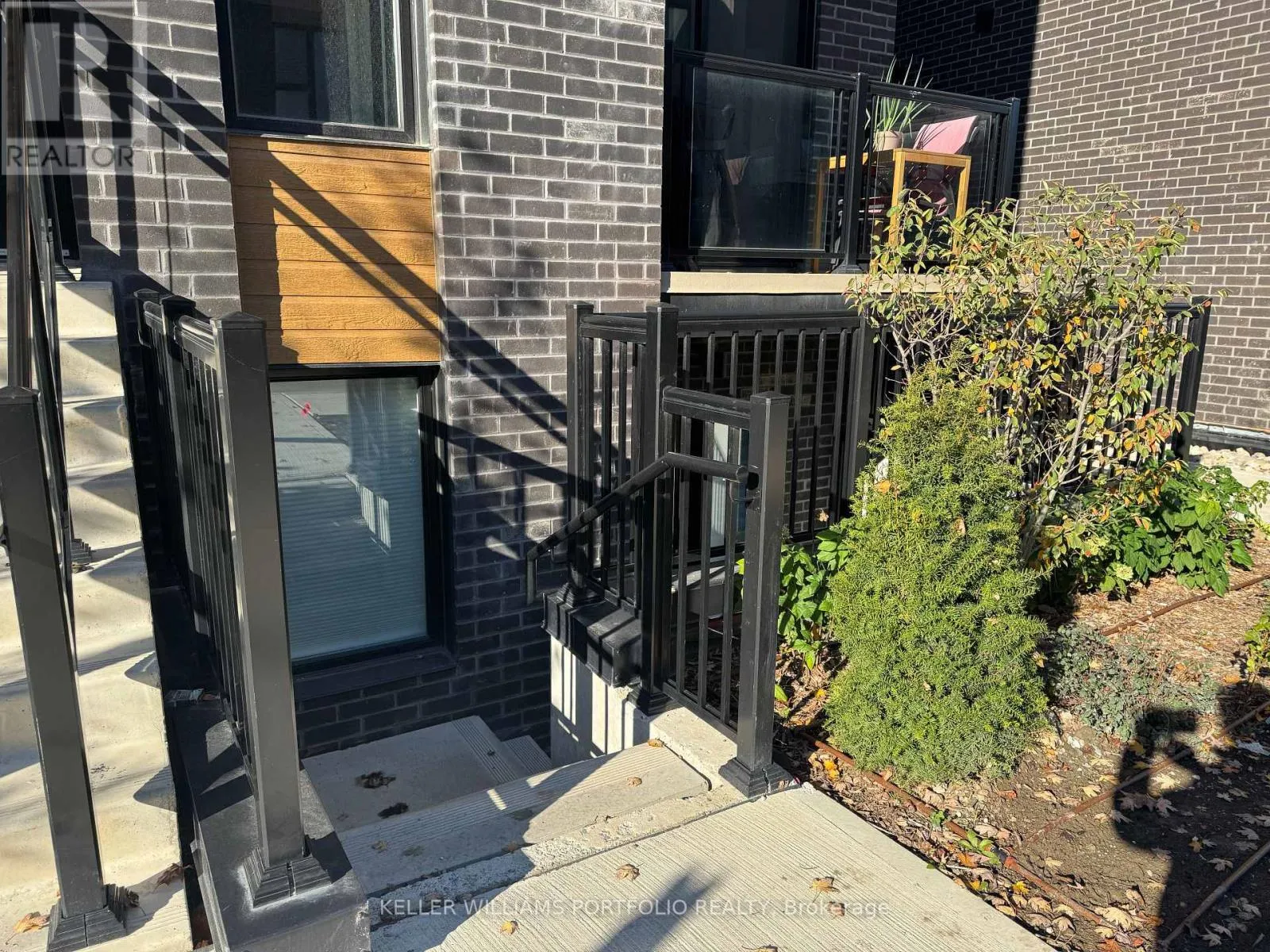 Row / Townhouse for rent: 20 - 172 Clonmore Drive, Toronto, Ontario M1N 1Y1