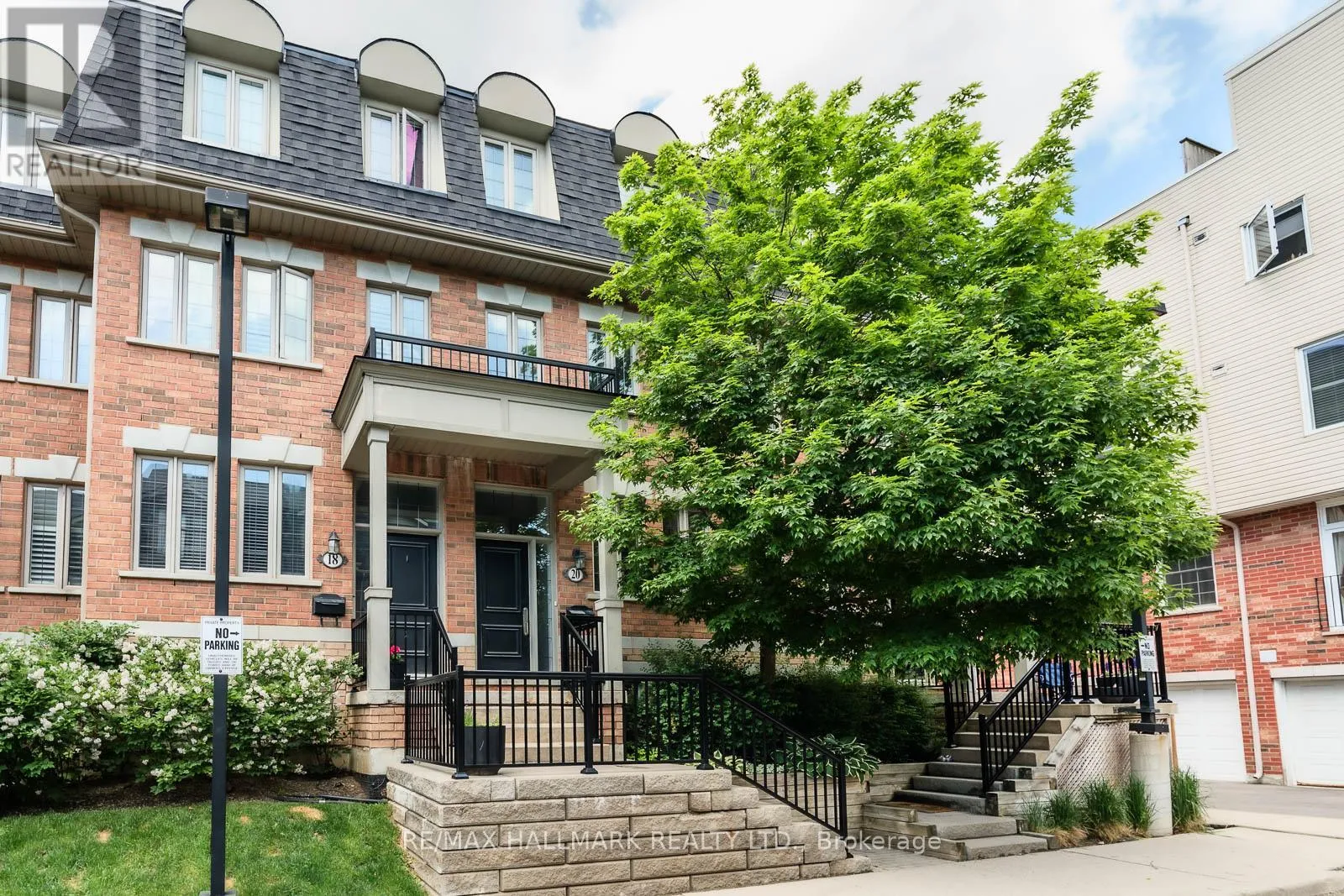 Row / Townhouse for rent: 20 - 20 Sargent Lane, Toronto, Ontario M4E 3T9