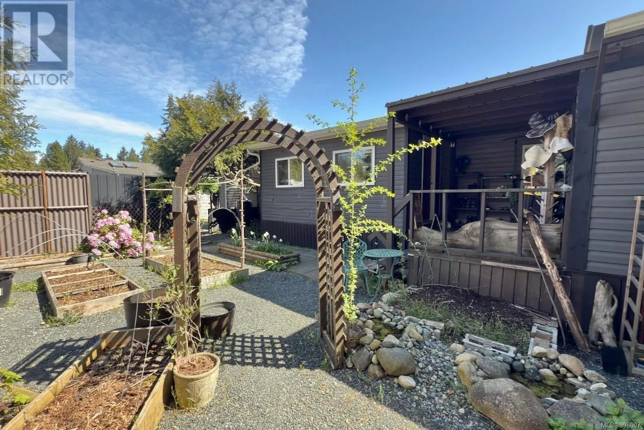 Manufactured Home for rent: 20 2130 Errington Rd, Errington, British Columbia V0R 1V0