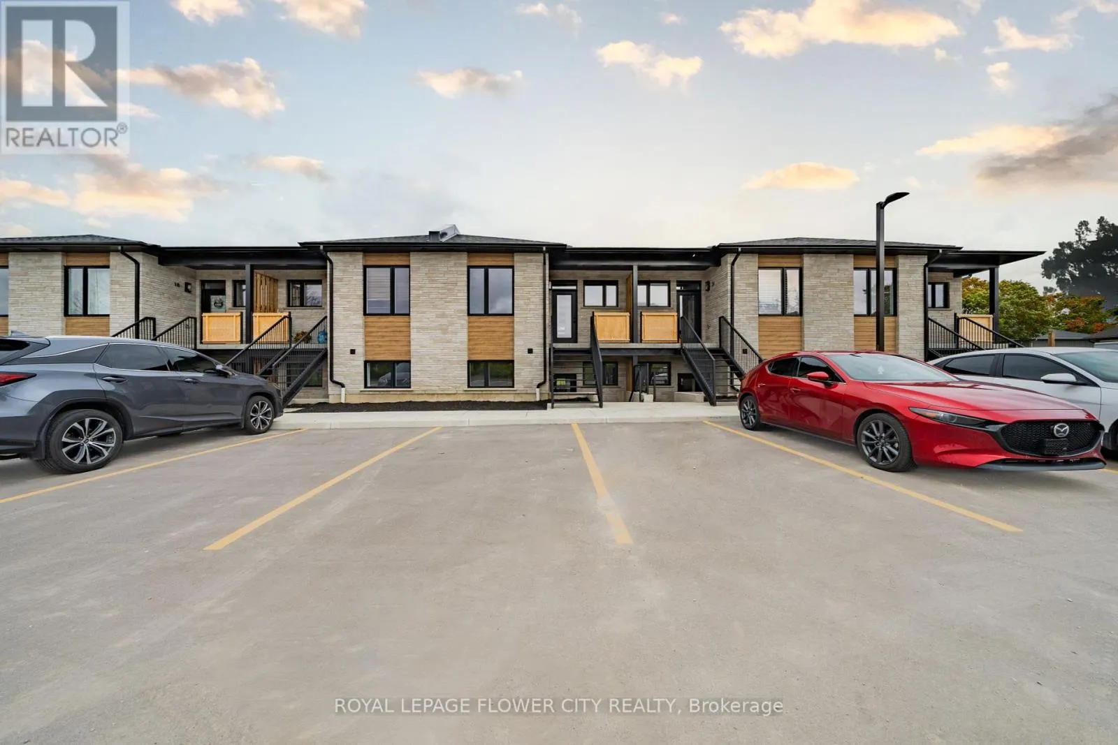 Row / Townhouse for rent: 20 - 440 Wellington Street, Wellington North, Ontario N0G 2L2