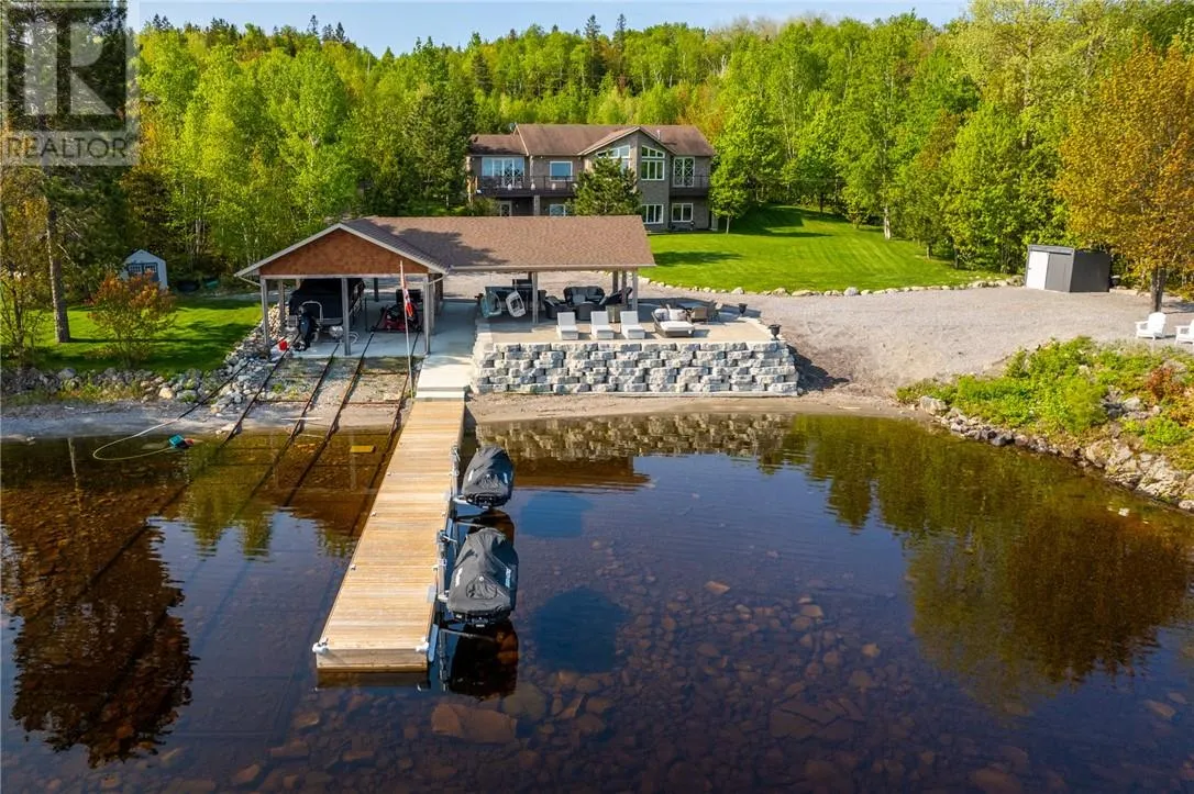 House for rent: 20 Breezehill Road, Skead, Ontario P0M 2Y0