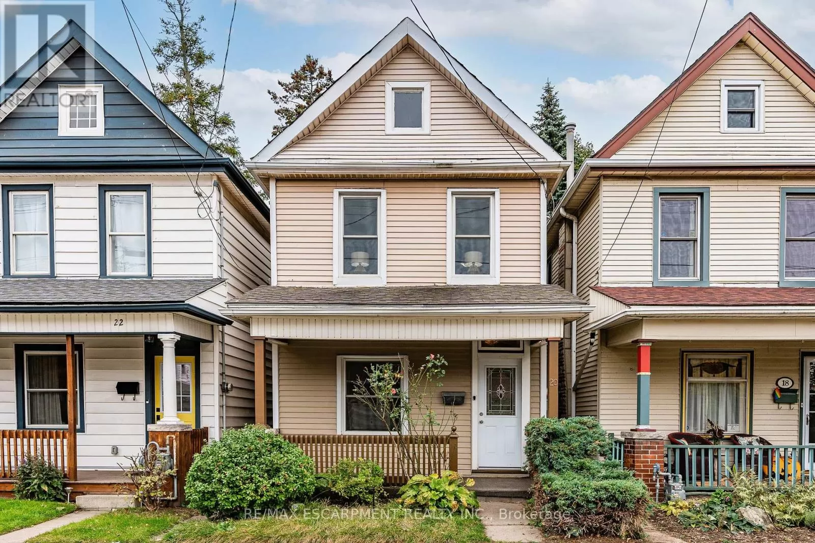 House for rent: 20 Burlington Street E, Hamilton, Ontario L8L 4G2