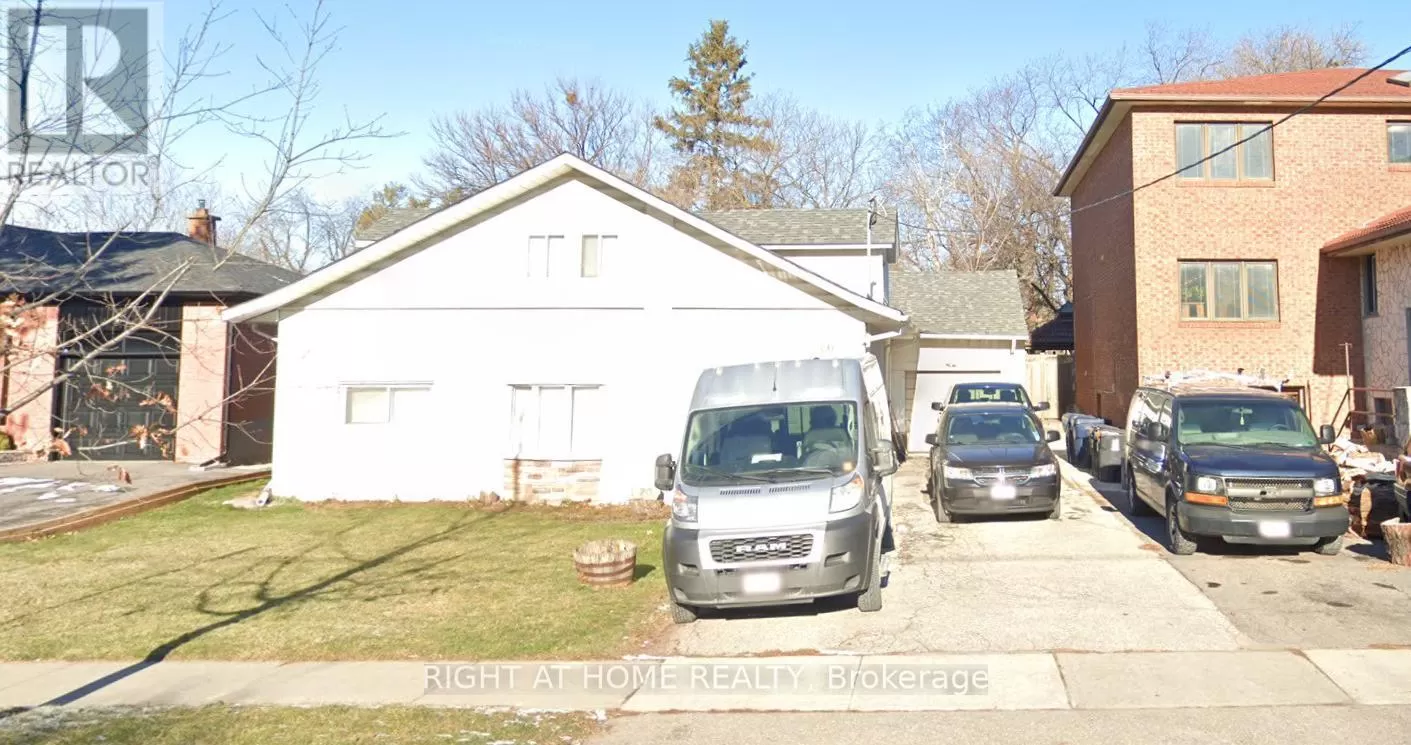 House for rent: 20 Connaught Avenue, Toronto, Ontario M2M 1G6