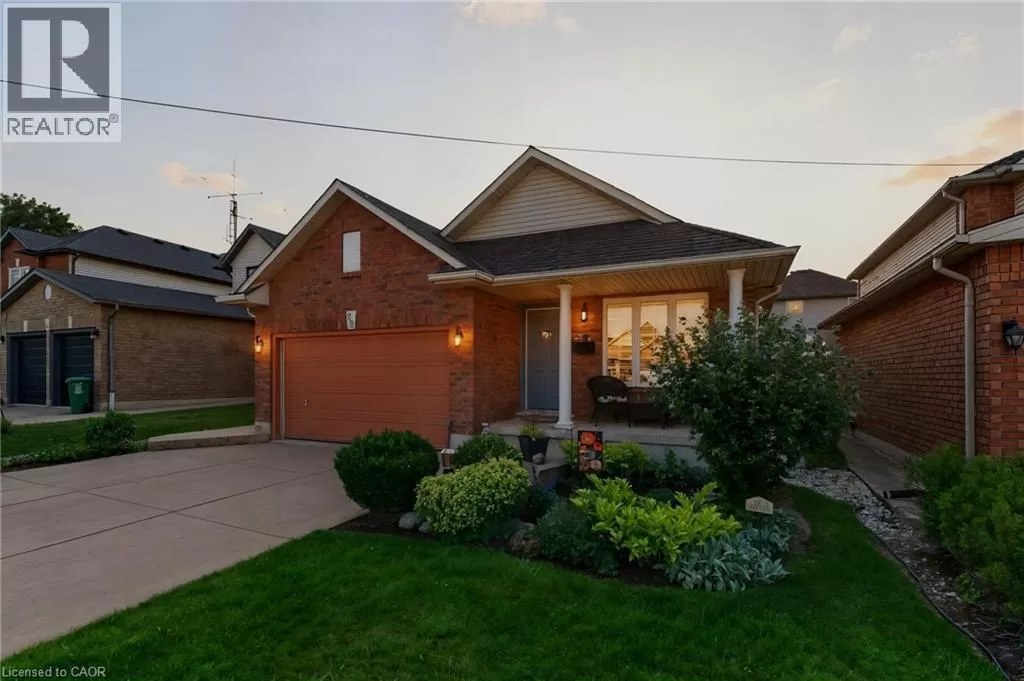 House for rent: 20 Diamond Court, Hamilton, Ontario L9C 7V5