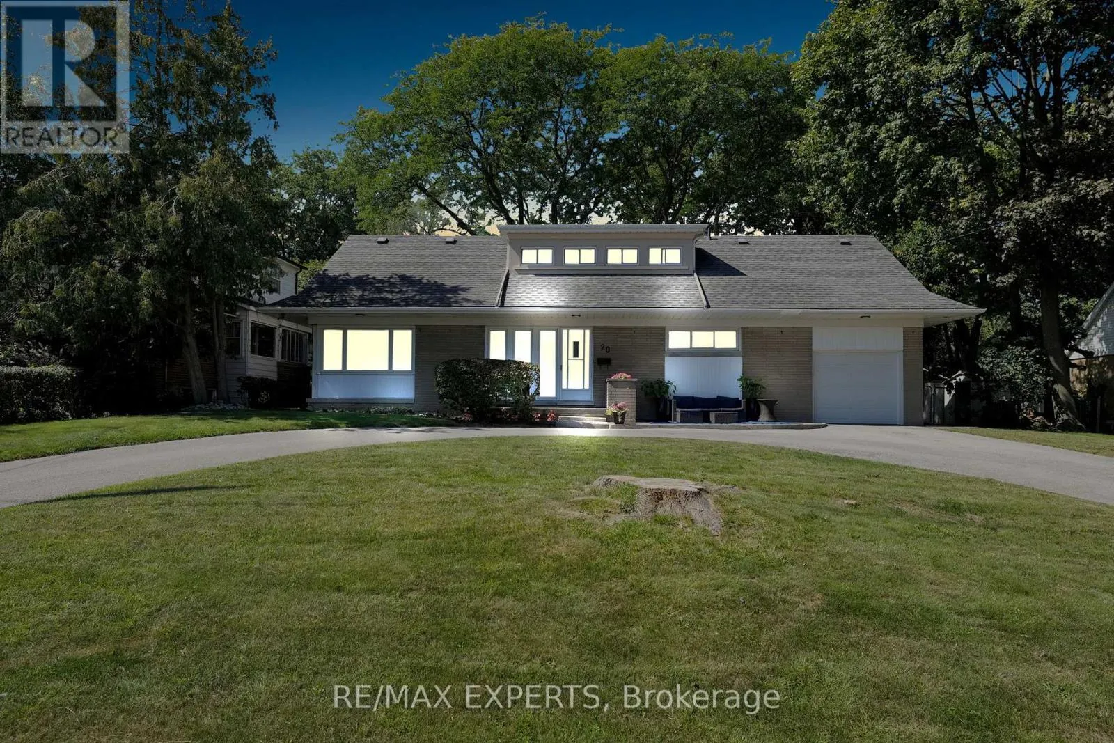 House for rent: 20 Havenridge Drive, Toronto, Ontario M9P 3M4