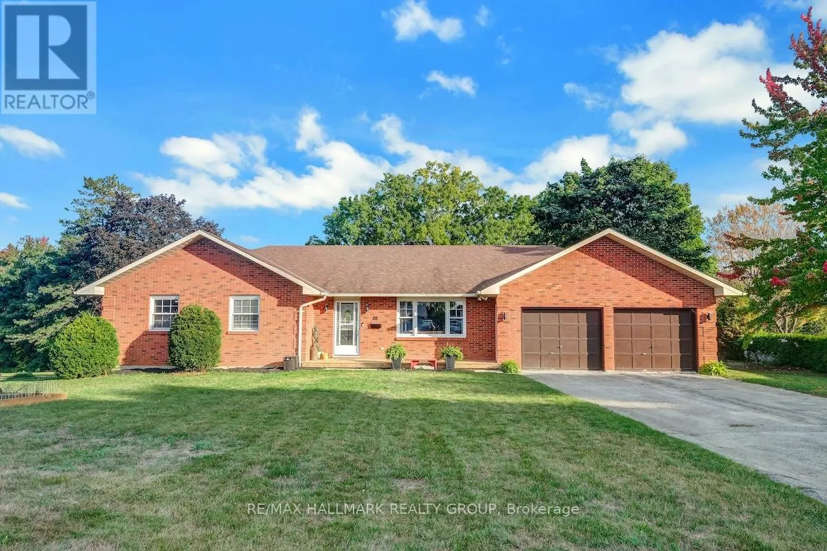 House for rent: 20 Hilltop Crescent S, North Grenville, Ontario K0G 1J0