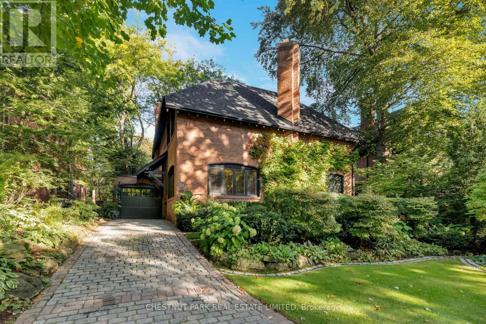 House for rent: 20 Mckenzie Avenue, Toronto, Ontario M4W 1J9