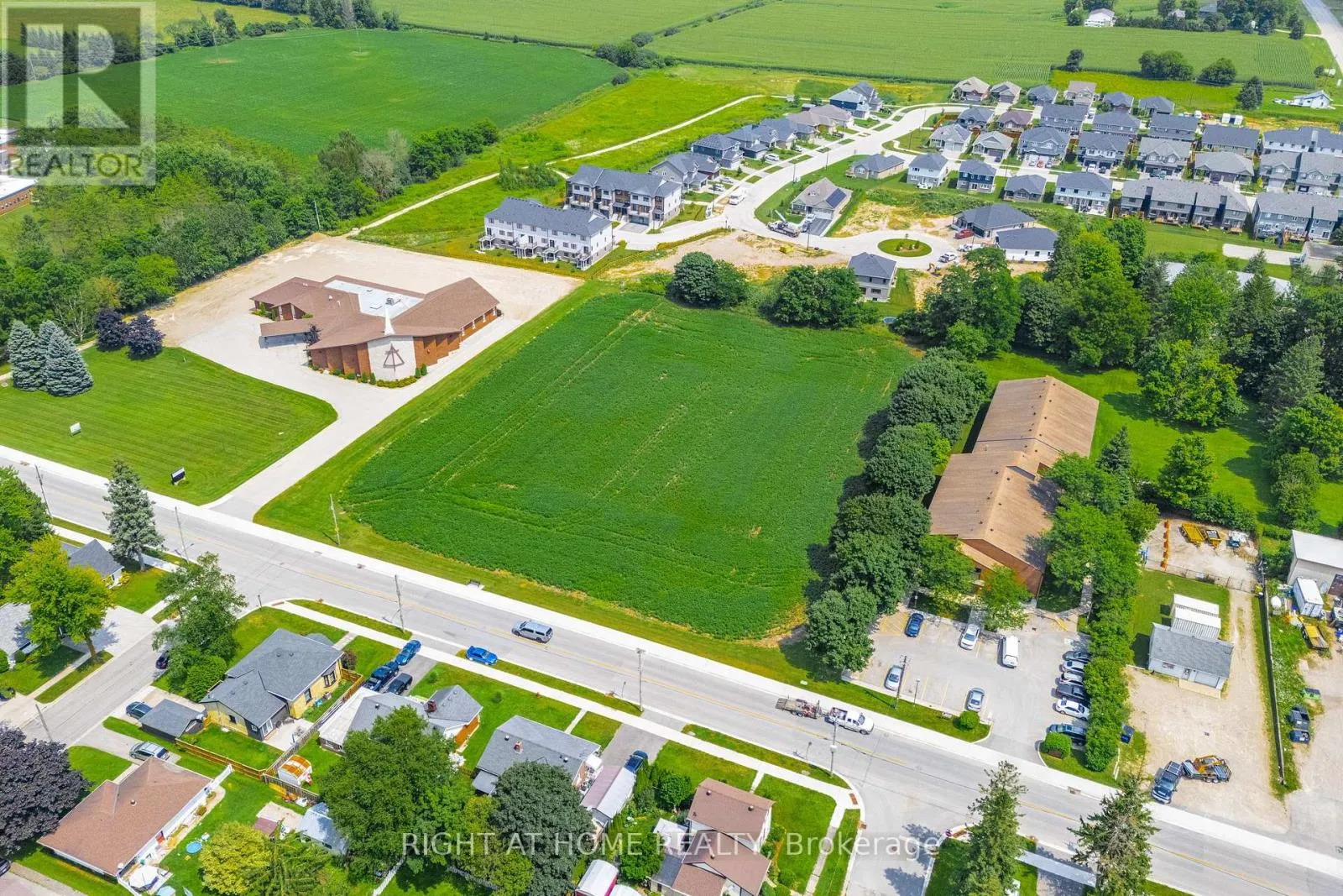 20 Part Lot Con 1, Minto, Ontario N0G 2P0