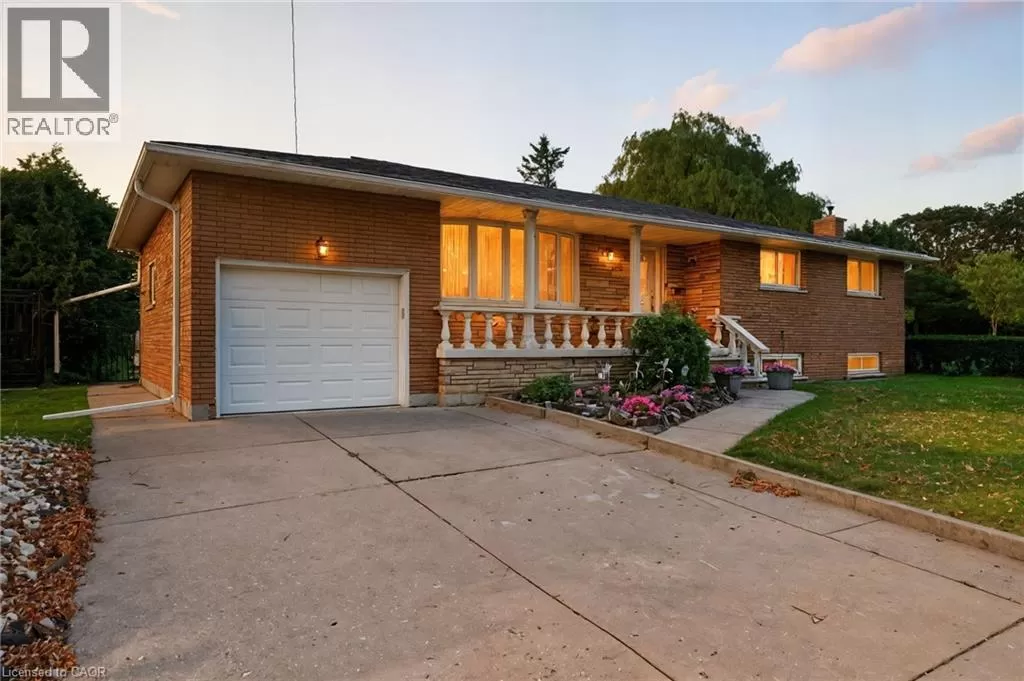 House for rent: 20 Woodside Drive, Hamilton, Ontario L8T 1C3