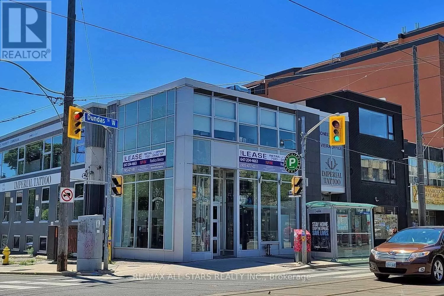 Offices for rent: 200 - 1269 Dundas Street W, Toronto, Ontario M6J 1X8