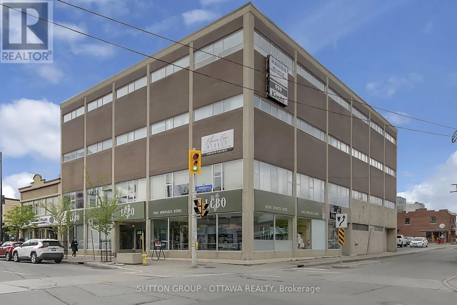 Offices for rent: 200 - 981 Wellington Street, Ottawa, Ontario K1Y 2Y1