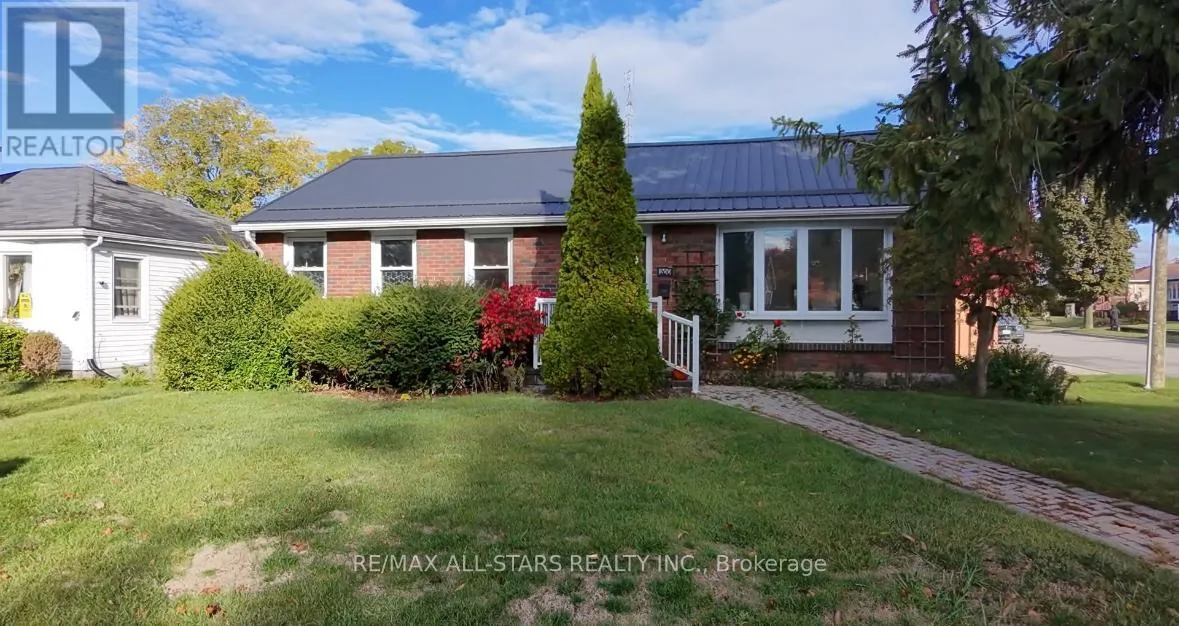 House for rent: 200 University Avenue E, Cobourg, Ontario K9A 1E4