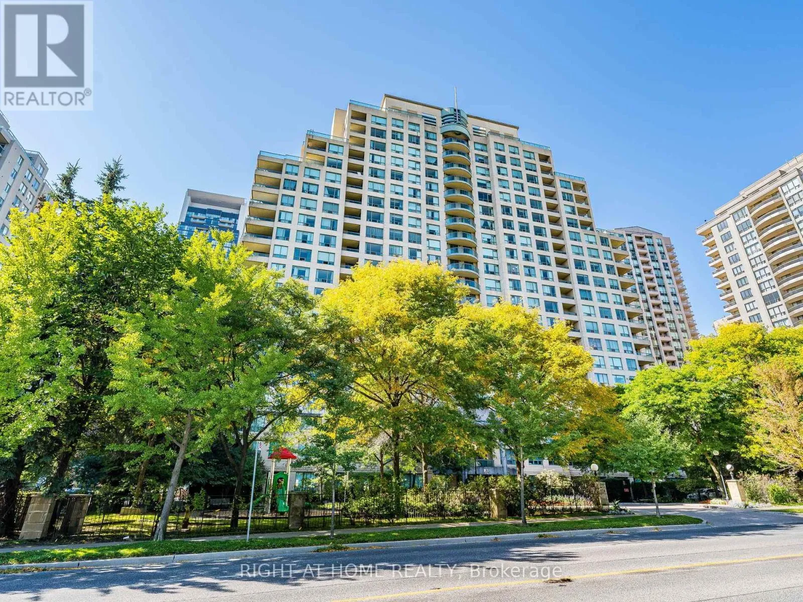 Apartment for rent: 2001 - 238 Doris Avenue, Toronto, Ontario M2N 6W1