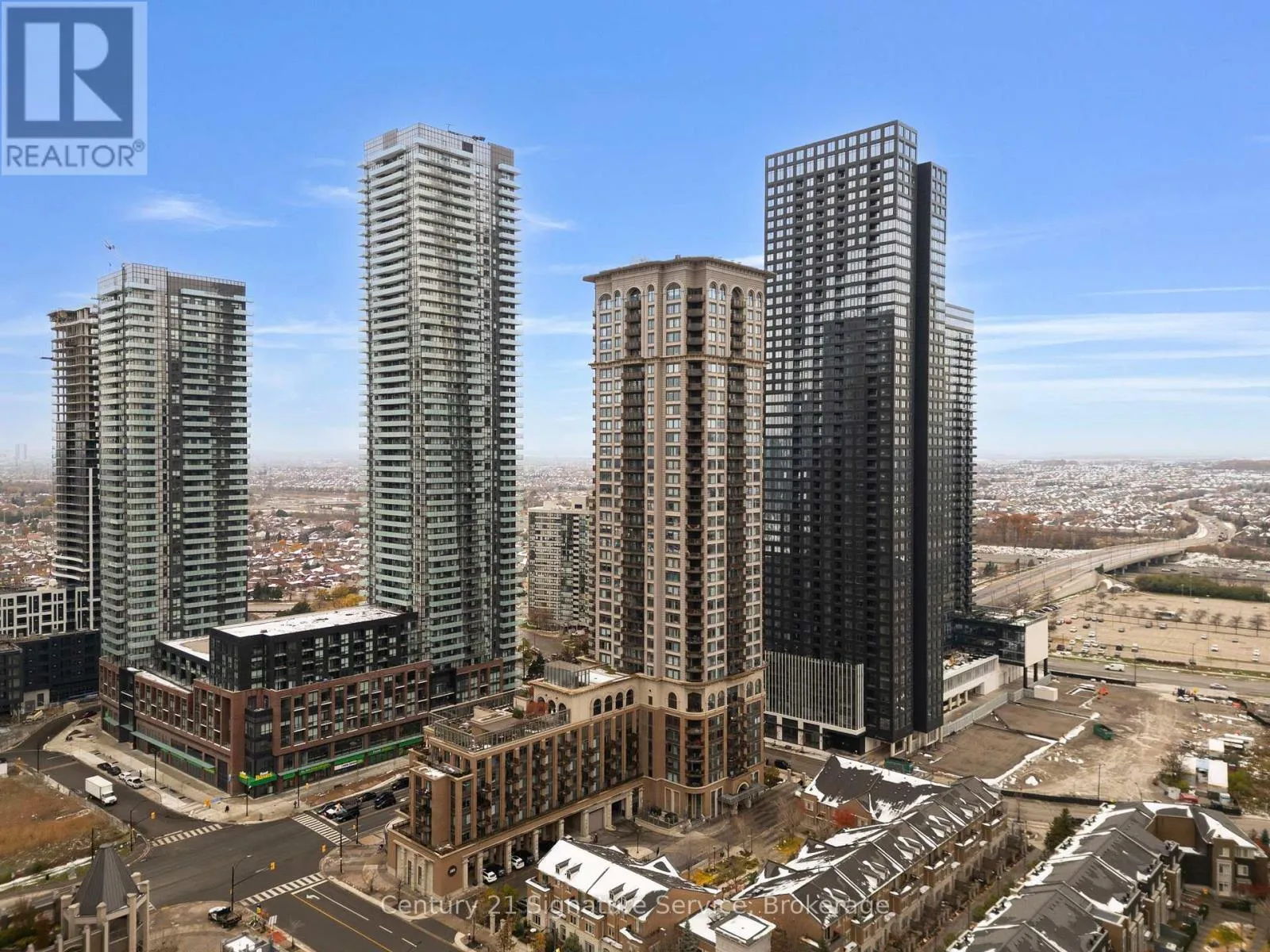 Apartment for rent: 2001 - 385 Prince Of Wales Drive, Mississauga, Ontario L5B 0C6