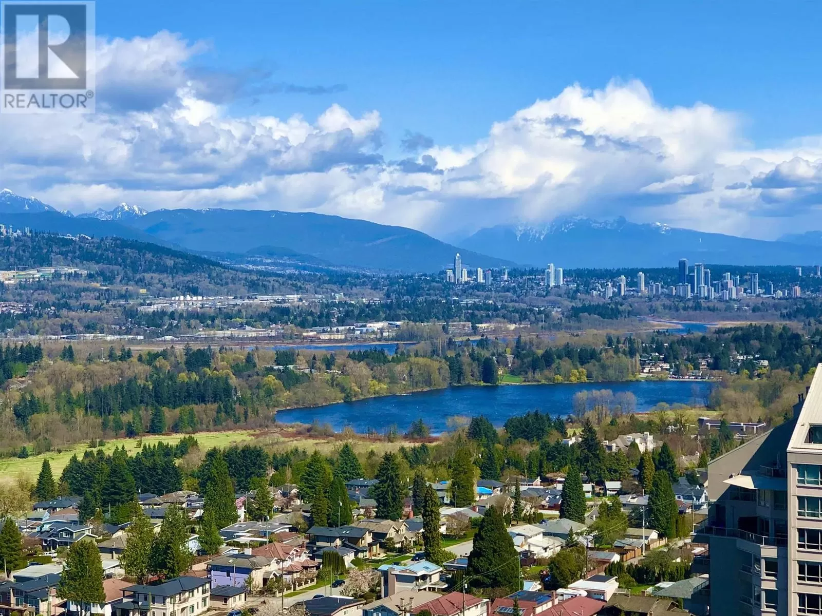 Apartment for rent: 2001 4711 Hazel Street, Burnaby, British Columbia V5H 0J9