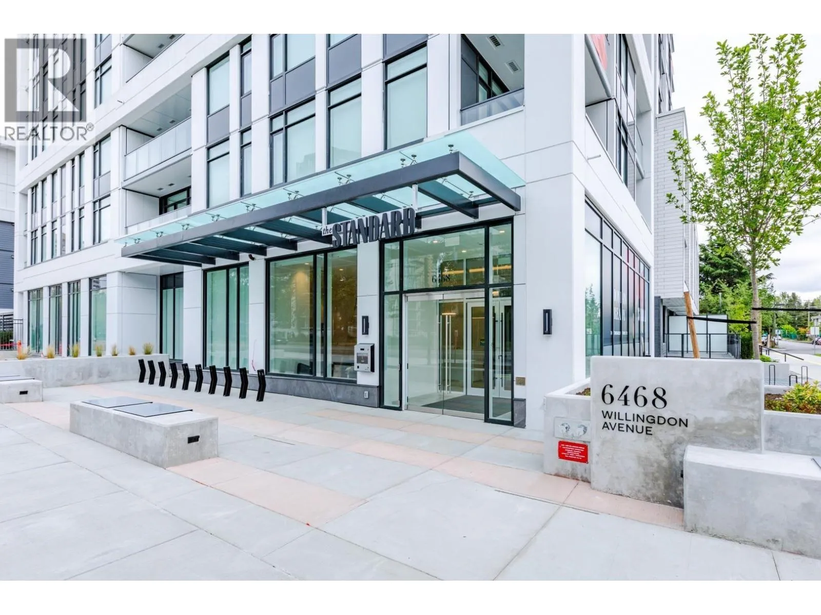 Apartment for rent: 2001 6468 Willingdon Avenue, Burnaby, British Columbia V5H 0L3