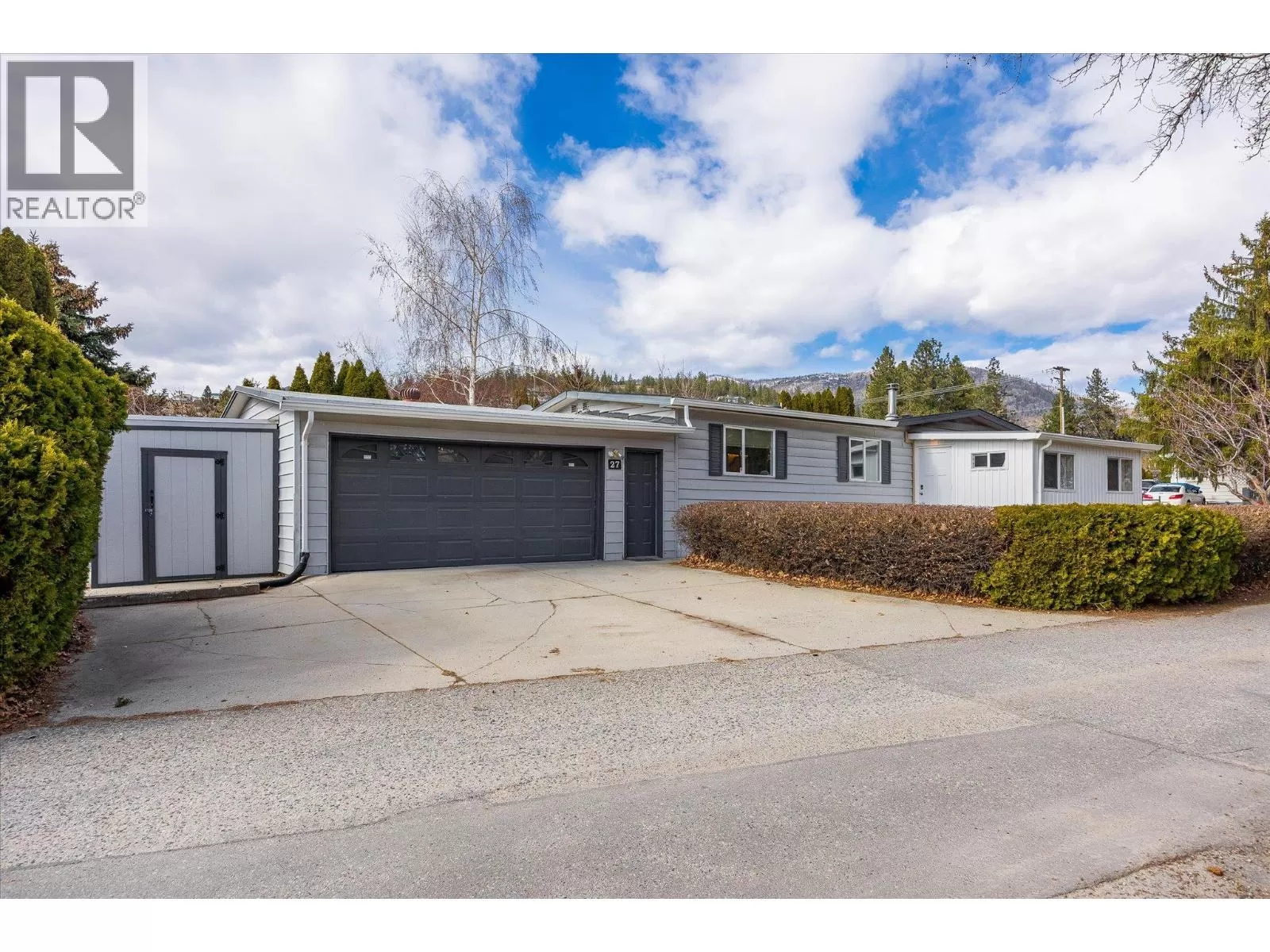 Manufactured Home for rent: 2001 97 Highway S Unit# 27, West Kelowna, British Columbia V1Z 3M9