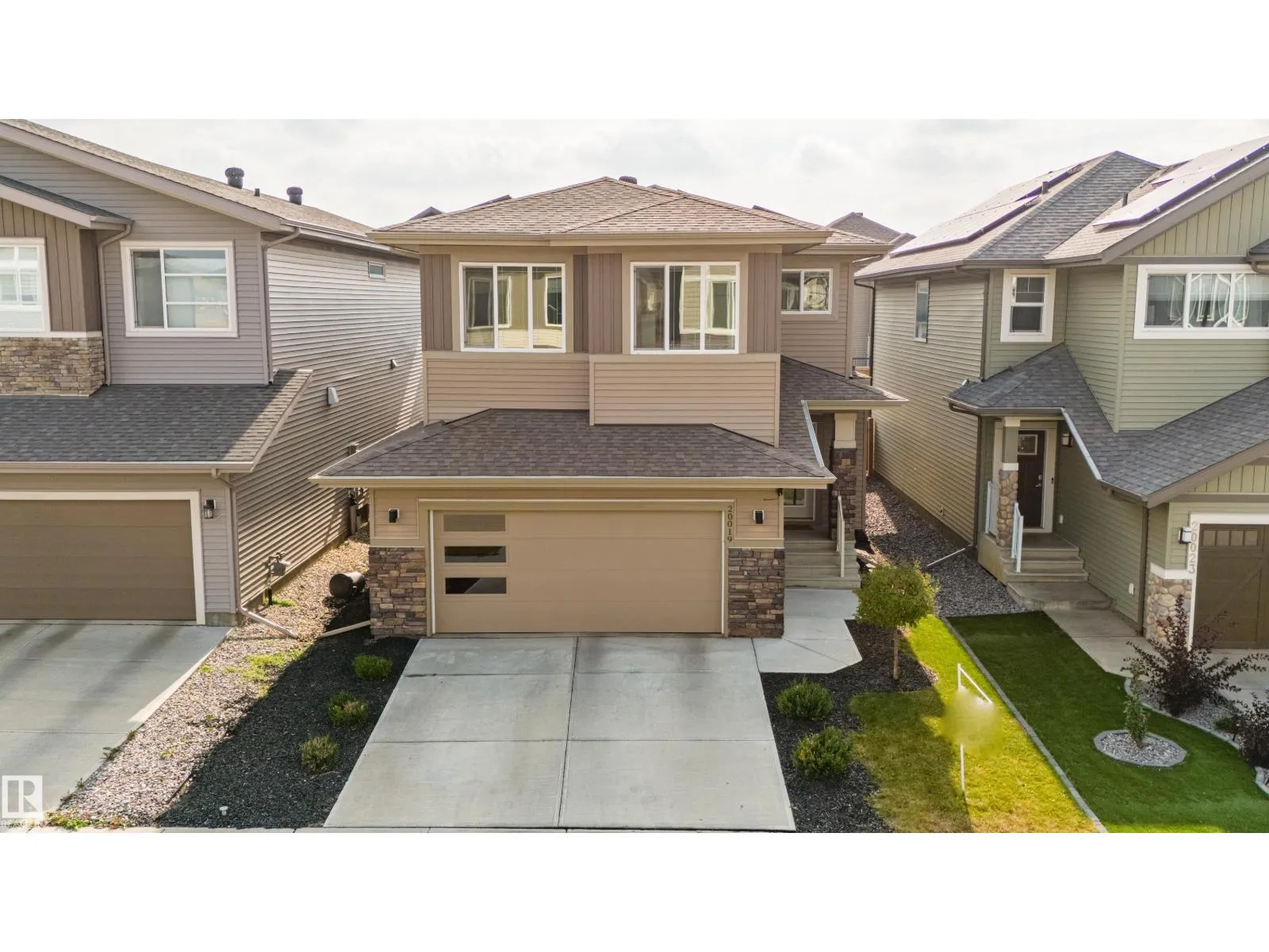 House for rent: 20019 29 Av Nw, Edmonton, Alberta T6M 0W8