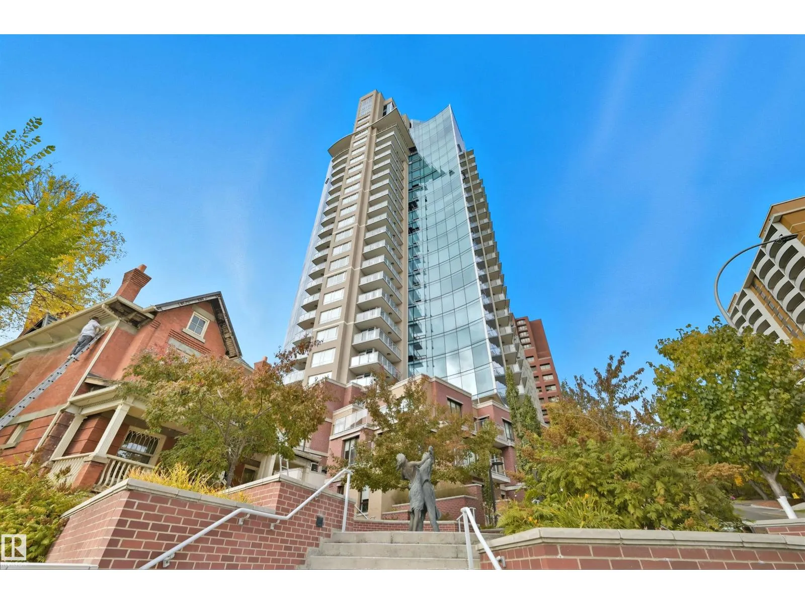 Apartment for rent: #2002 9720 106 St Nw, Edmonton, Alberta T5K 0K8