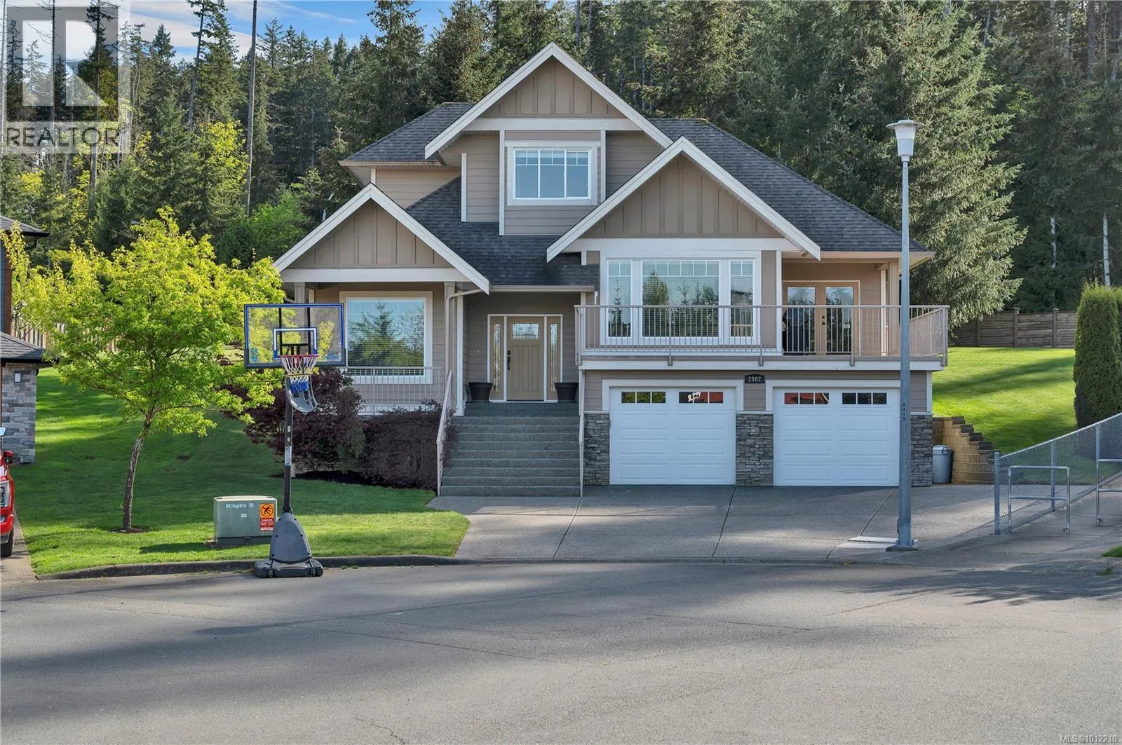 House for rent: 2002 Varsity Dr, Campbell River, British Columbia V9H 1V2