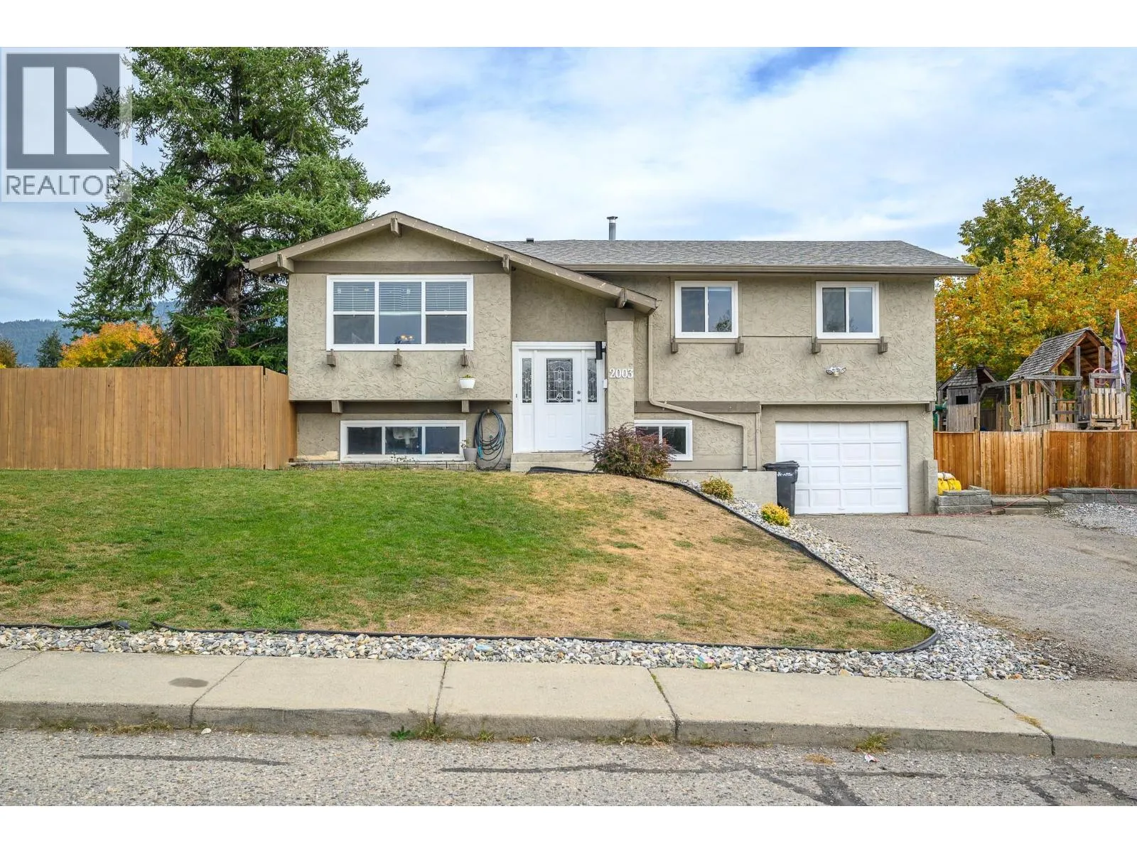 House for rent: 2003 21 Street, Vernon, British Columbia V1T 7C3