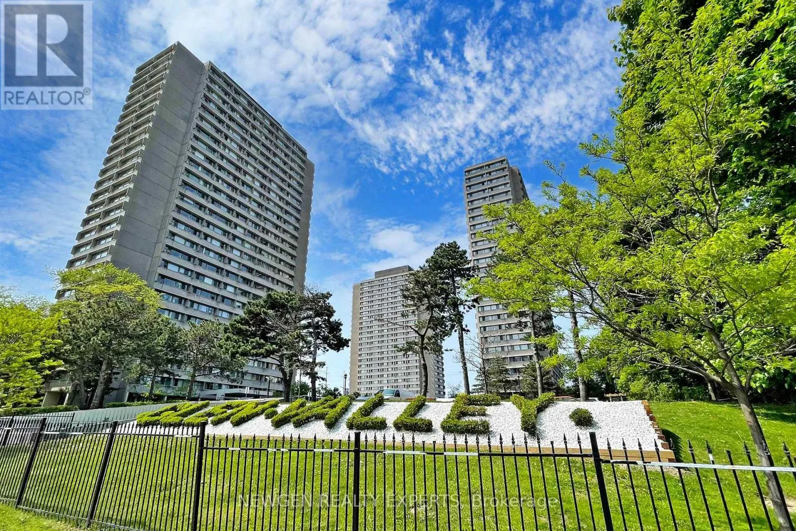 Apartment for rent: 2003 - 735 Don Mills Road, Toronto, Ontario M3C 1S9